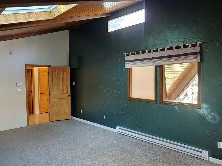 8281 Grizzly Way — Photo 32