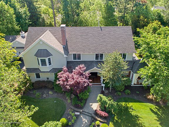 3rd image of 2146 Cottonwood Dr