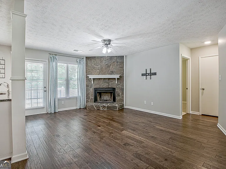 413 Deergrass Trl — Photo 7