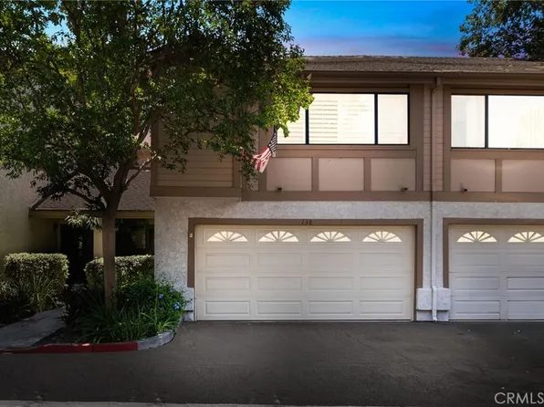 138 Castleton Dr, Claremont, CA 91711