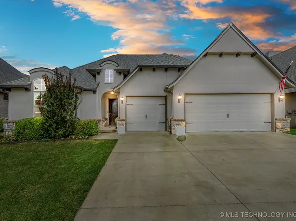 12913 S Ash Ave, Jenks, OK 74037