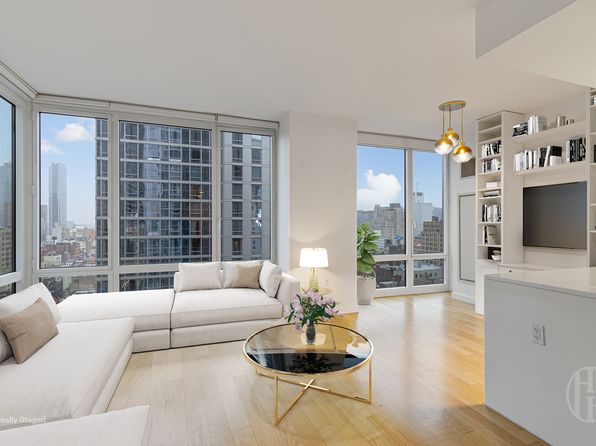 247 W 46th St APT 1502