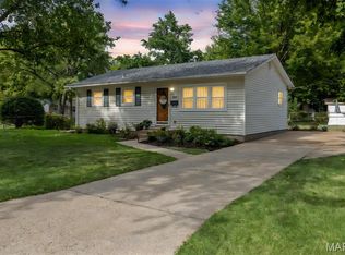 1660 Fenmore Dr, Florissant, MO 63031