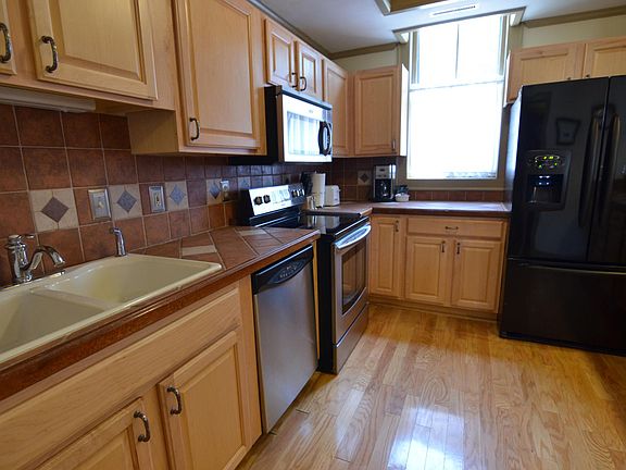 4th image of 72 Union Ave APT 14