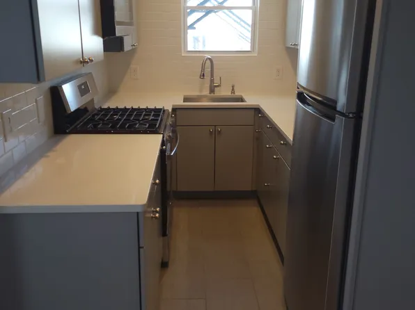 38 Melville St #2, Fall River, MA 02724