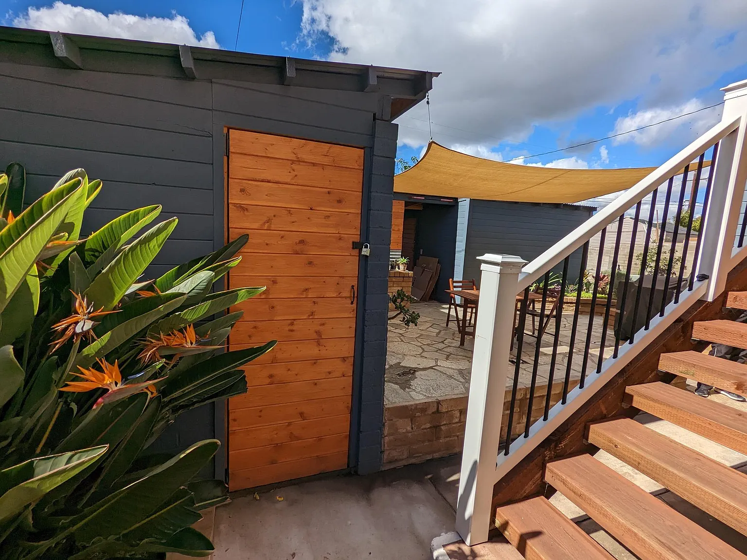 2 bed, 950 sqft, $2,600 — Photo 3