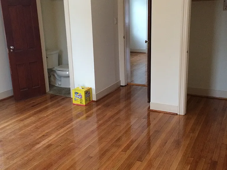 534 Logan St — Photo 15