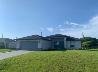 606 NE 16th Ter, Cape Coral, FL 33909