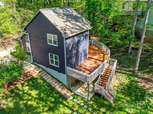 4036 Windward Dr, Tega Cay, SC 29708