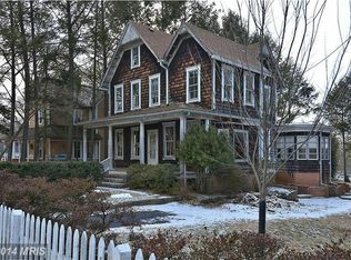 10804 Kenilworth Ave, Garrett Park, MD 20896