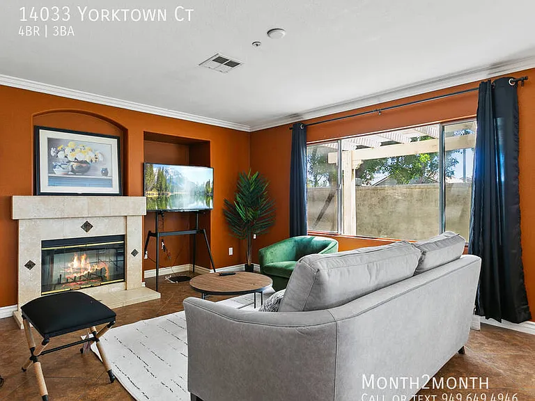 14033 Yorktown Ct — Photo 2