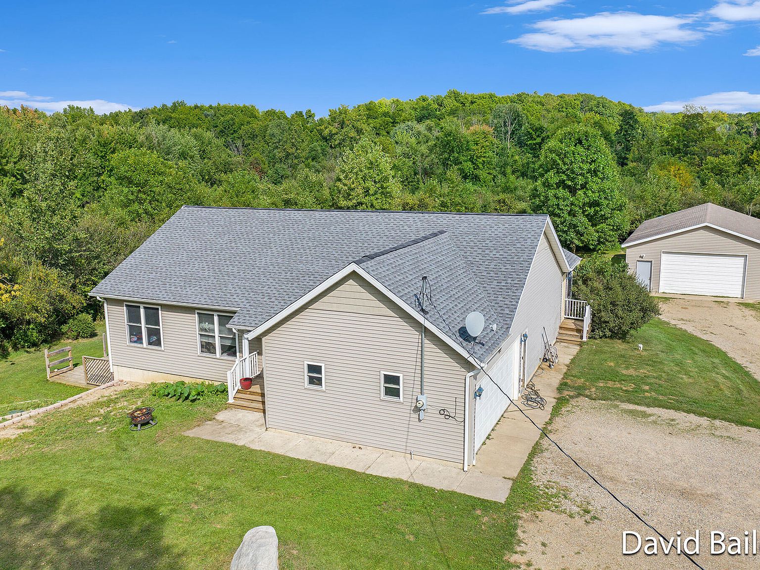 1845 Crystal Ln, Allegan, MI 49010 Zillow