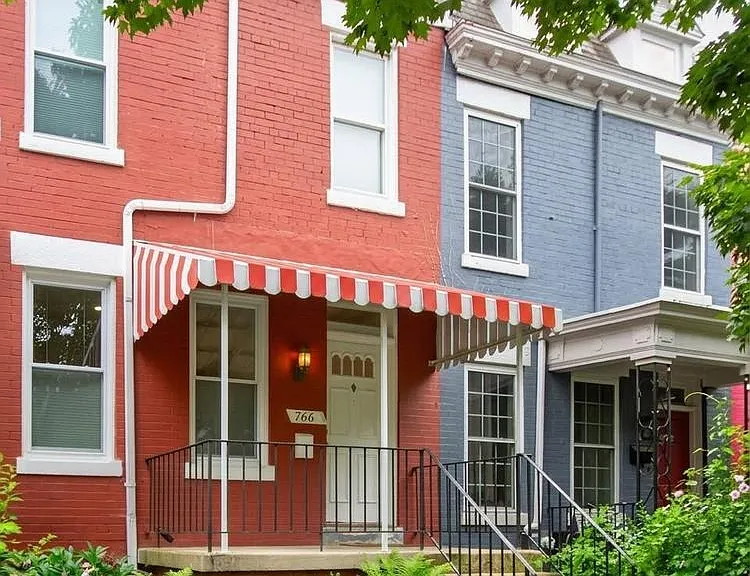 766 Hobart Pl NW — Photo 1