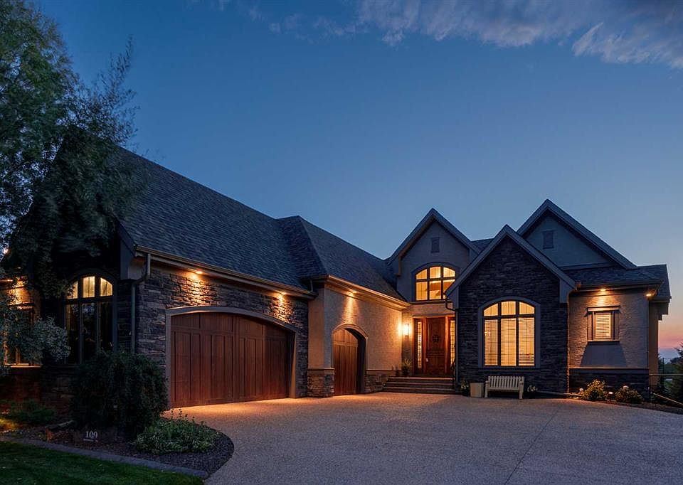 1st image of 109 Waters Edge Dr