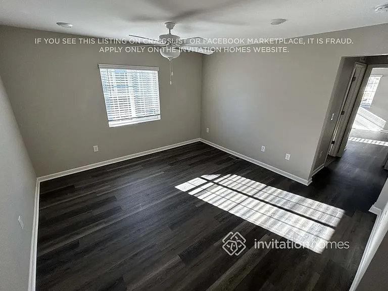 1728 S Elk Way — Photo 9