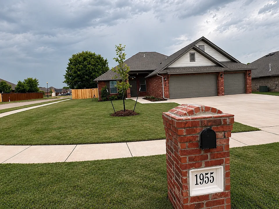 1955 W Flintlock Way