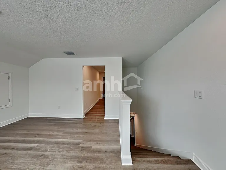 14526 Cedar Mill Dr — Photo 9