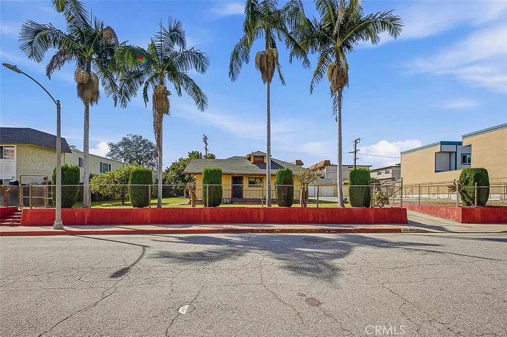 2 bed, 1535 sqft, $4,700 — Photo 1
