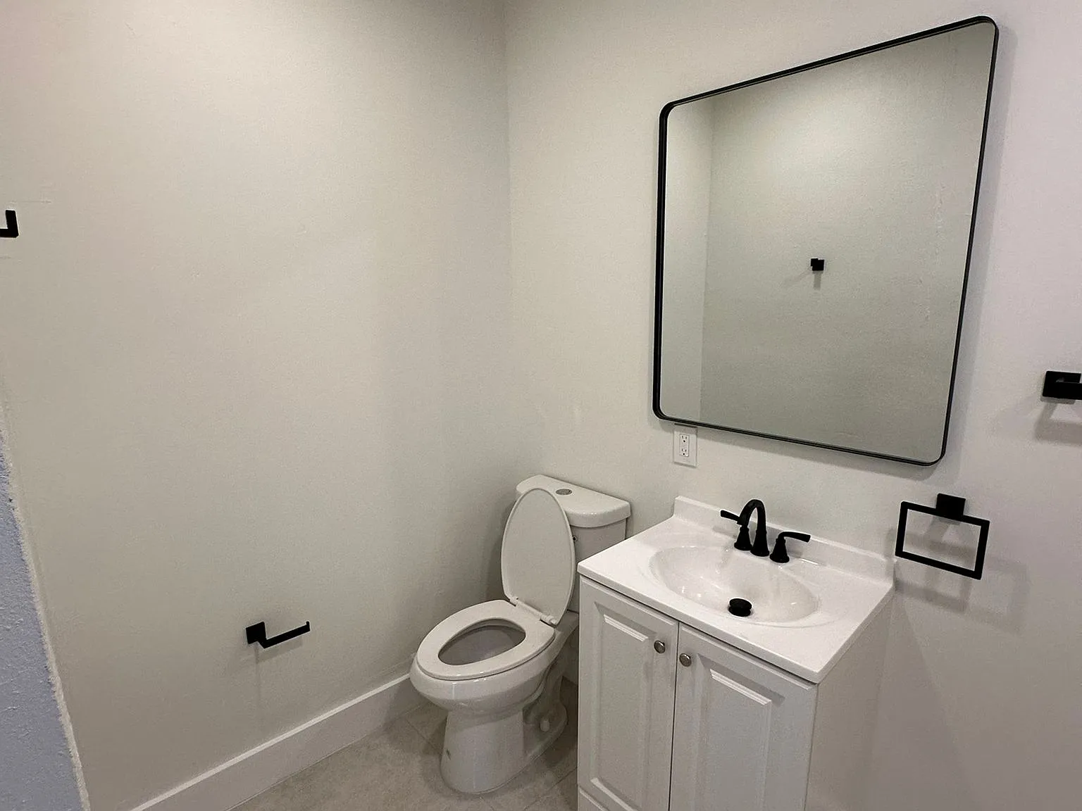 Studio, 500 sqft, $1,300 — Photo 3