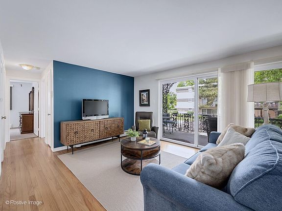 3rd image of 925 8th Ave APT 4