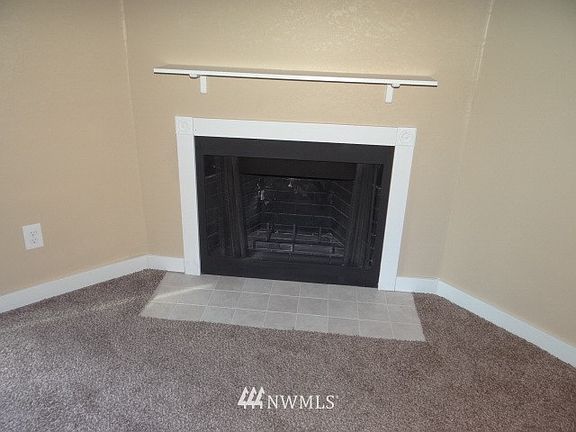 5th image of 16817 Larch Way #G102