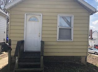 1010 1/2 W Market St, Bloomington, IL