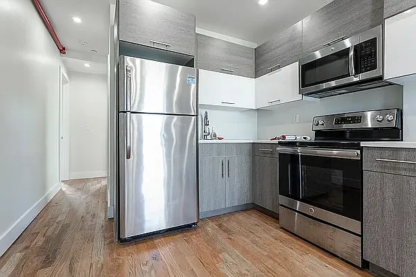 Rented by ERNY LLC | media 10