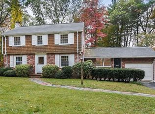12 Constitution Rd, Lexington, MA 02421