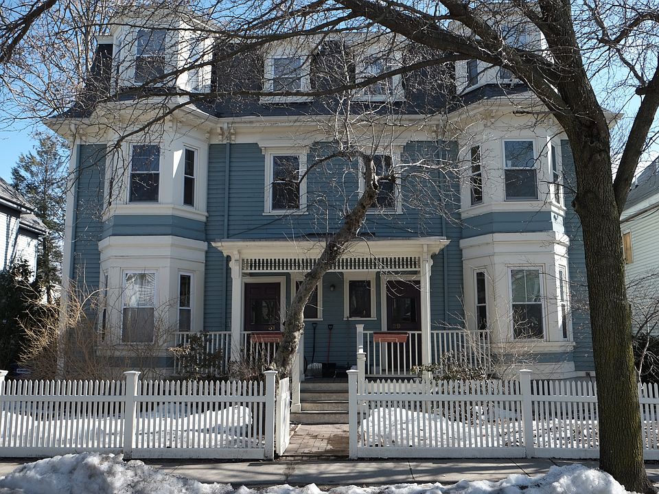 1st image of 29 Quincy St #1