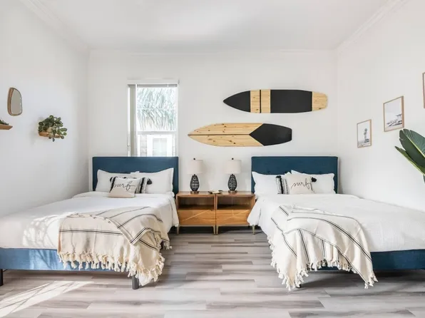 (undisclosed Address), Encinitas, CA 92024