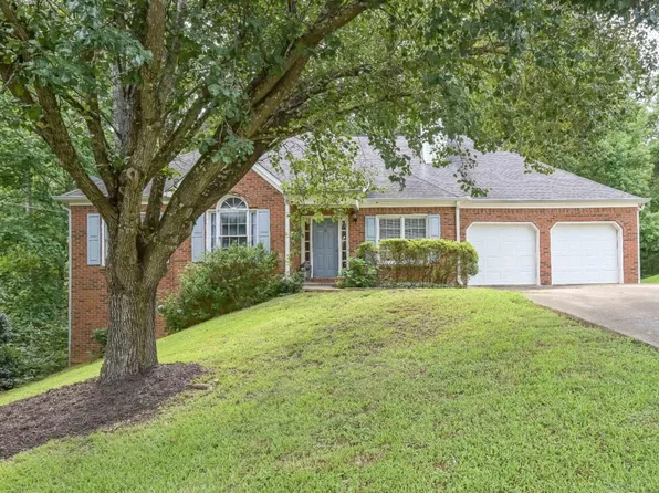 1773 Fairfax Dr, Lithia Springs, GA 30122