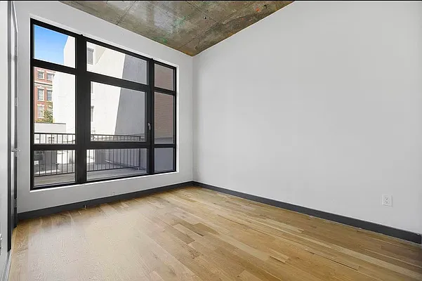 Bedroom, photo 2