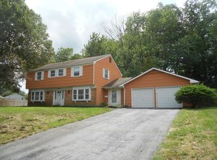 160 Double Creek Pkwy, Freehold, NJ 07728