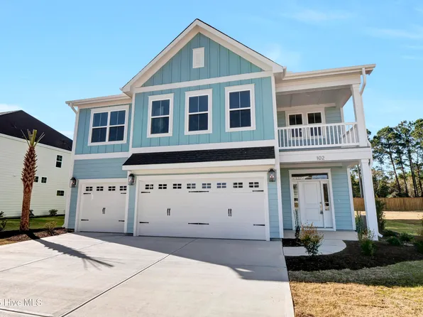102 Planters Walk, Hampstead, NC 28443