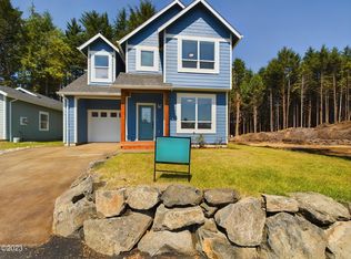 419 SE Winchell St, Depoe Bay, OR 97341