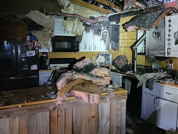3rd image of 4618 SW 6th Ave