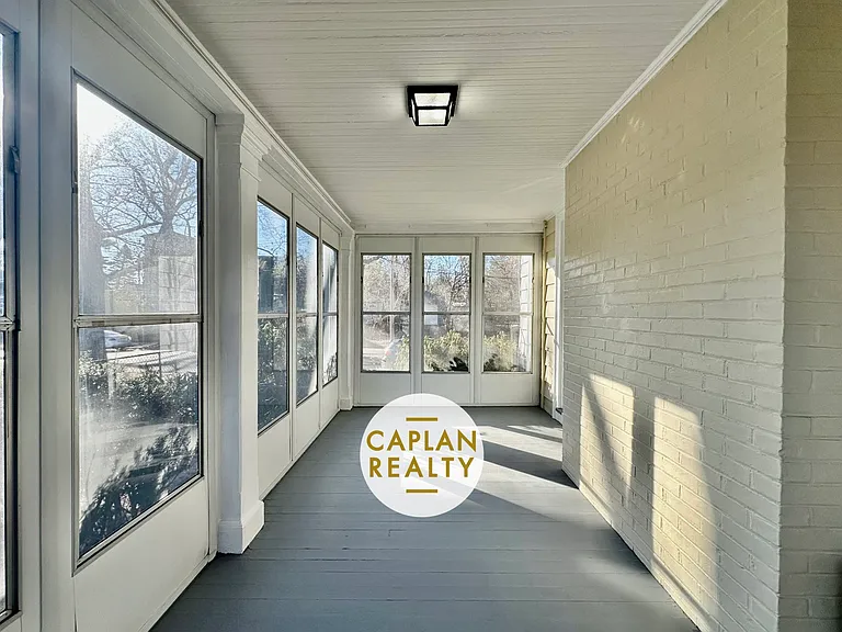 35 Glen Rd — Photo 8