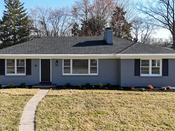 4320 Dannywood Rd, Saint Regis Park, KY 40220