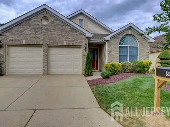 59 Westboro Ln, Monroe Township, NJ 08831