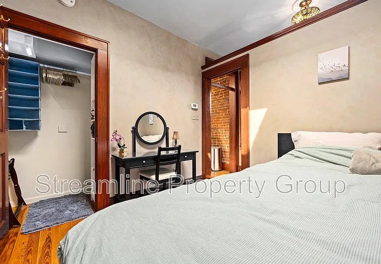 141 W Archer Pl — Photo 16