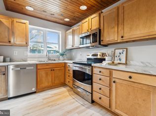 301 Reserve Ct, Catonsville, MD 21228