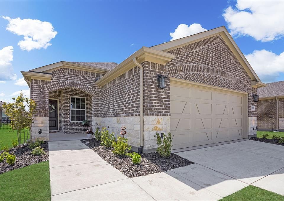 1st image of 908 Hidden Eddy Dr