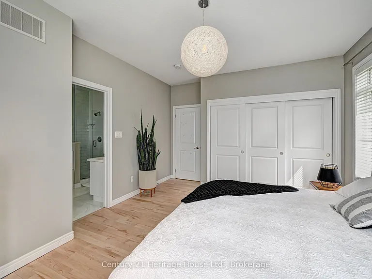 219 Falconridge Dr — Photo 19