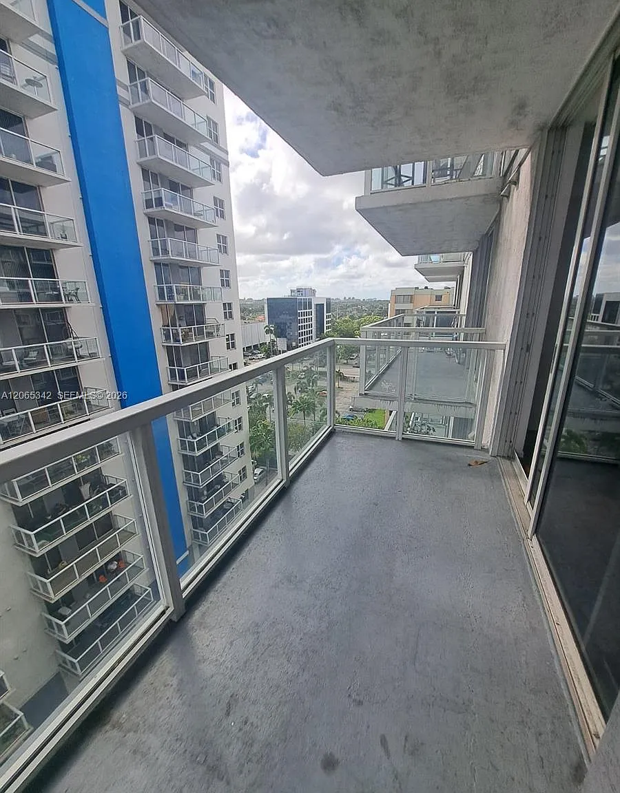Blue Lagoon Condo — Photo 3