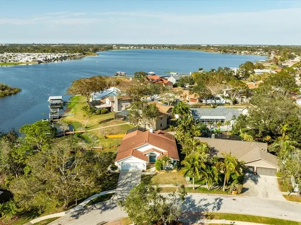 10562 99th St, Largo, FL 33773