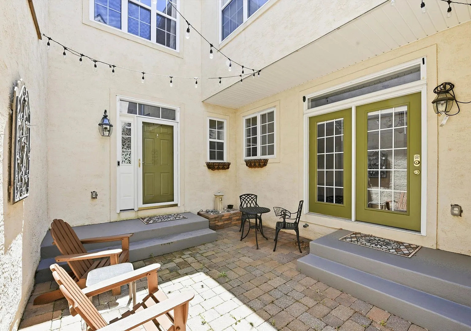 Luxury Furnished Townhome with Over 3,700 Sq Ft in West Chester School District — Photo 2