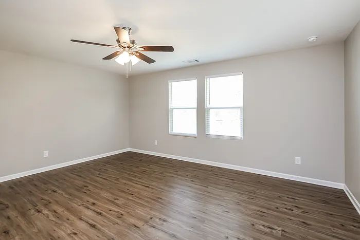 307 Alexander Ln — Photo 9