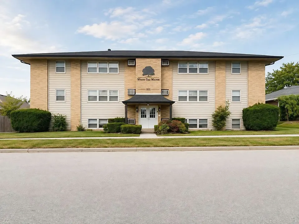 White Oak Manor