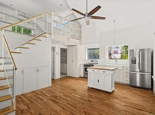 1104 E 8th St #B, Austin, TX 78702