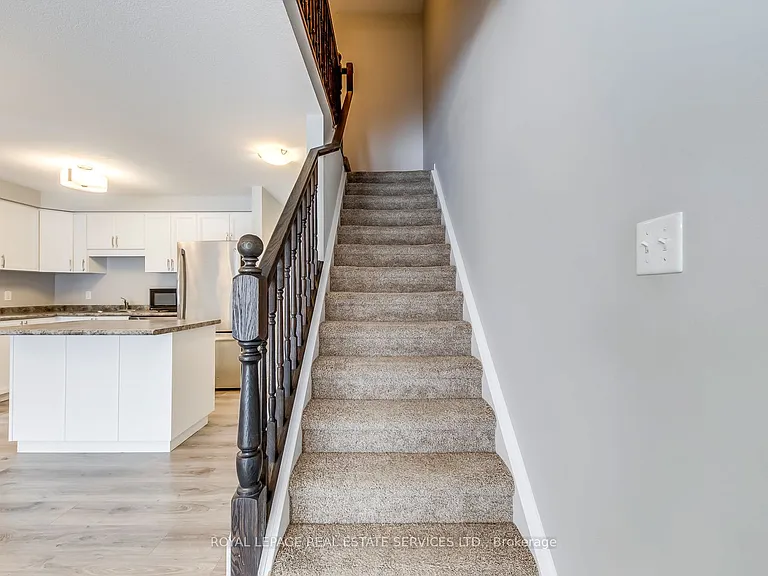 60 Netherwood Rd #28 — Photo 28